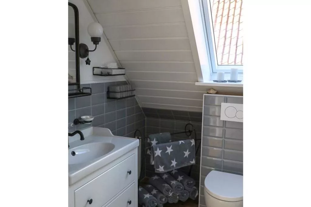 259591-Bathroom