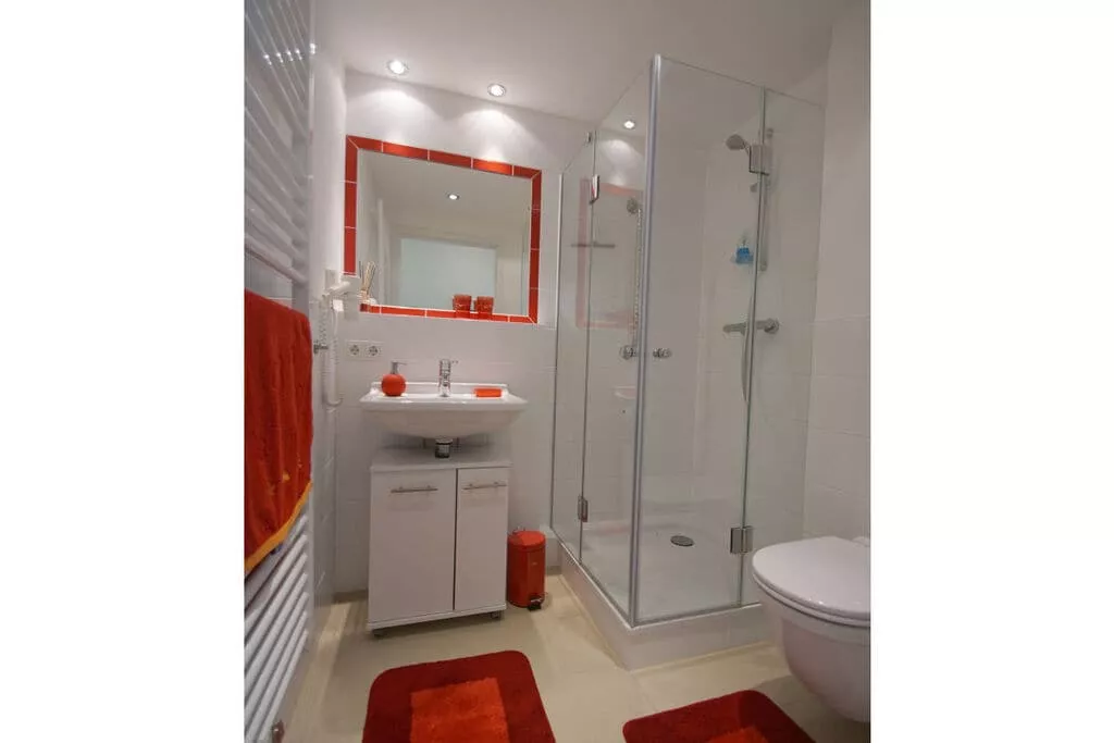 88536-Bathroom