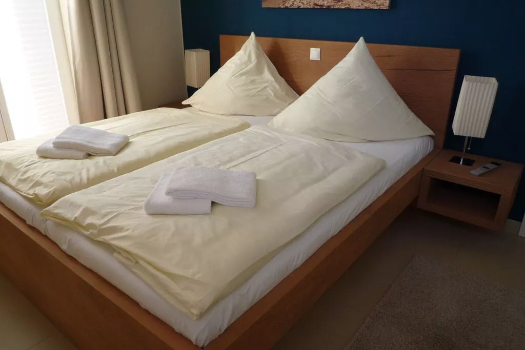 73354-Bedroom