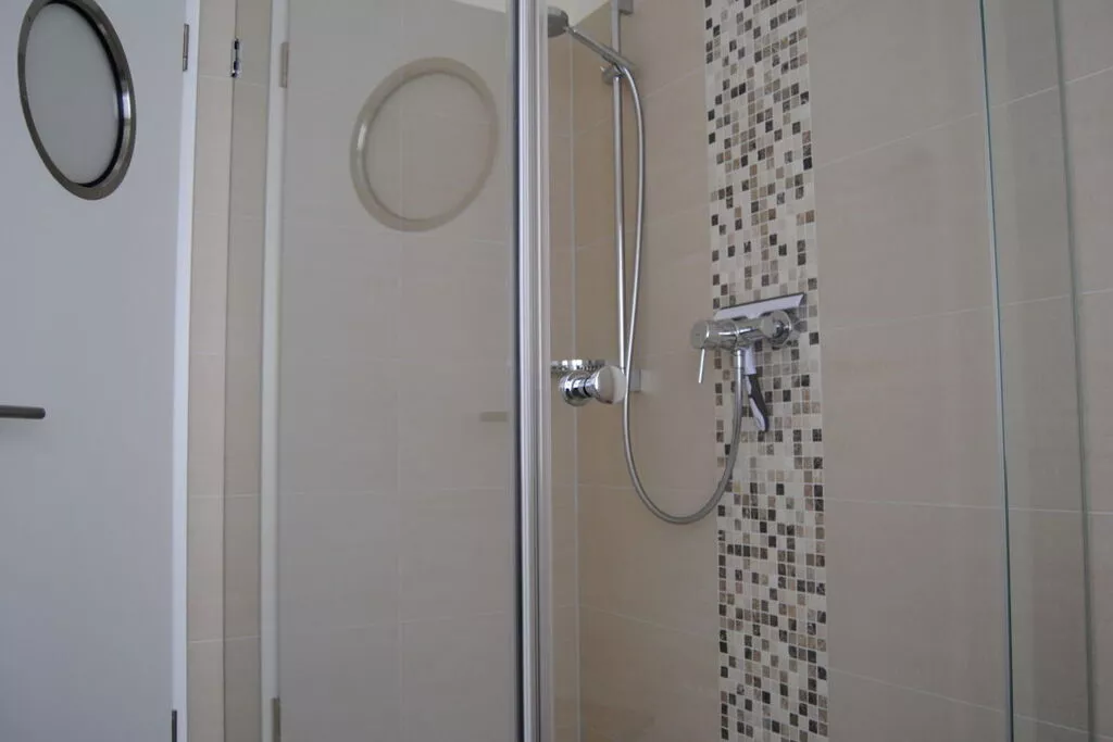 73354-Bathroom