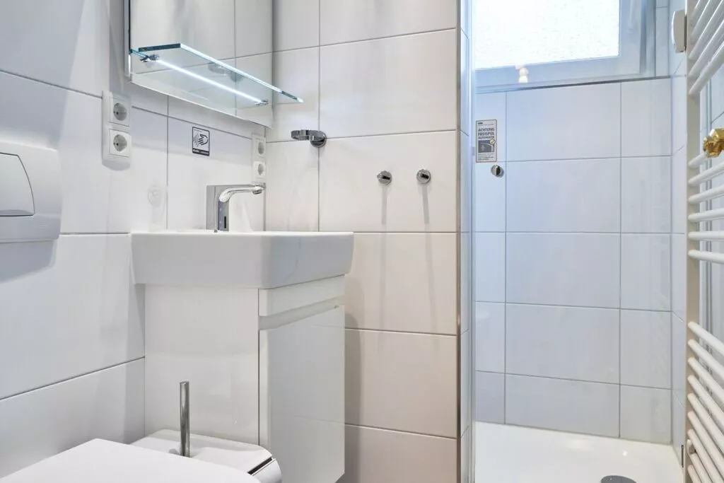 247011-Bathroom