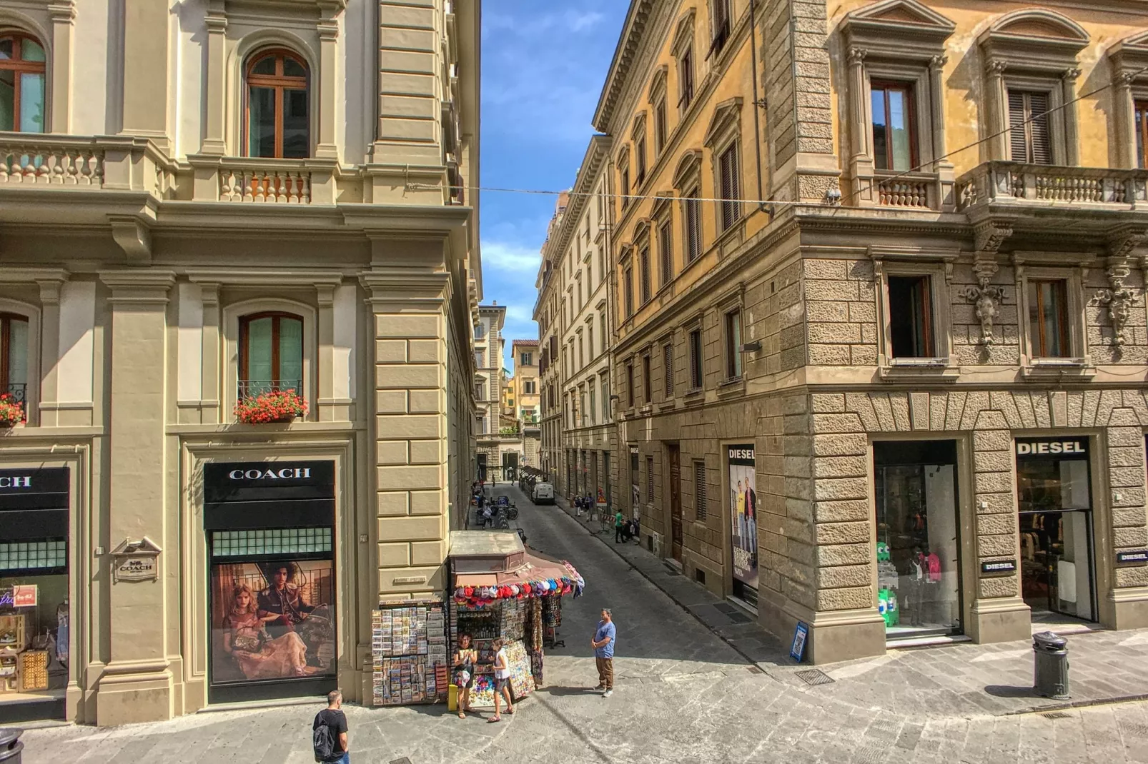 Dei Medici-Exterior summer