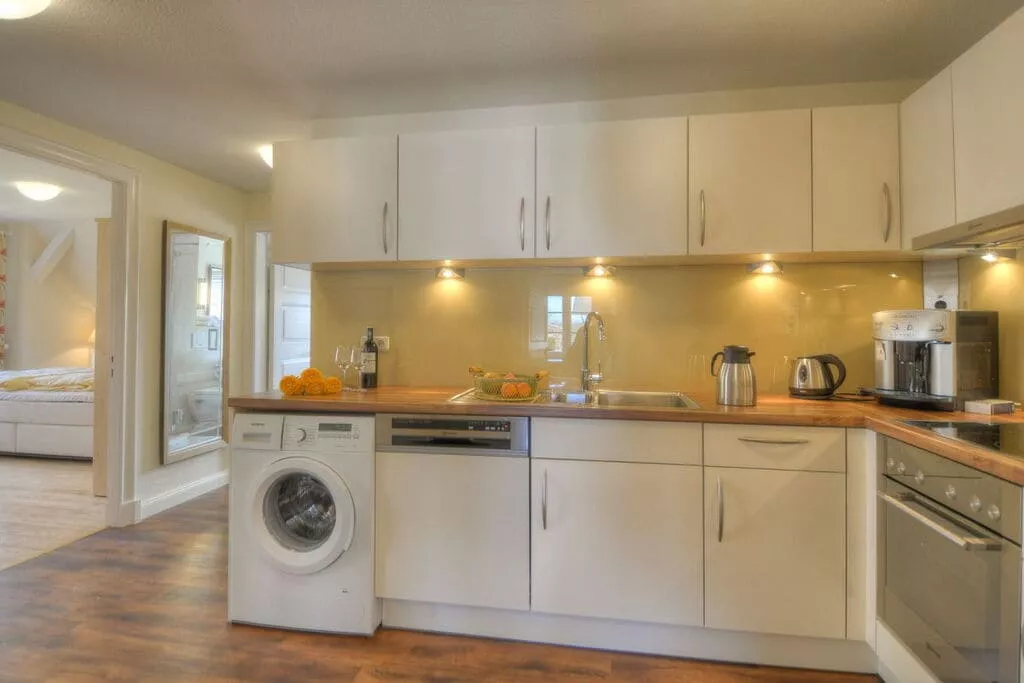 97806-Kitchen