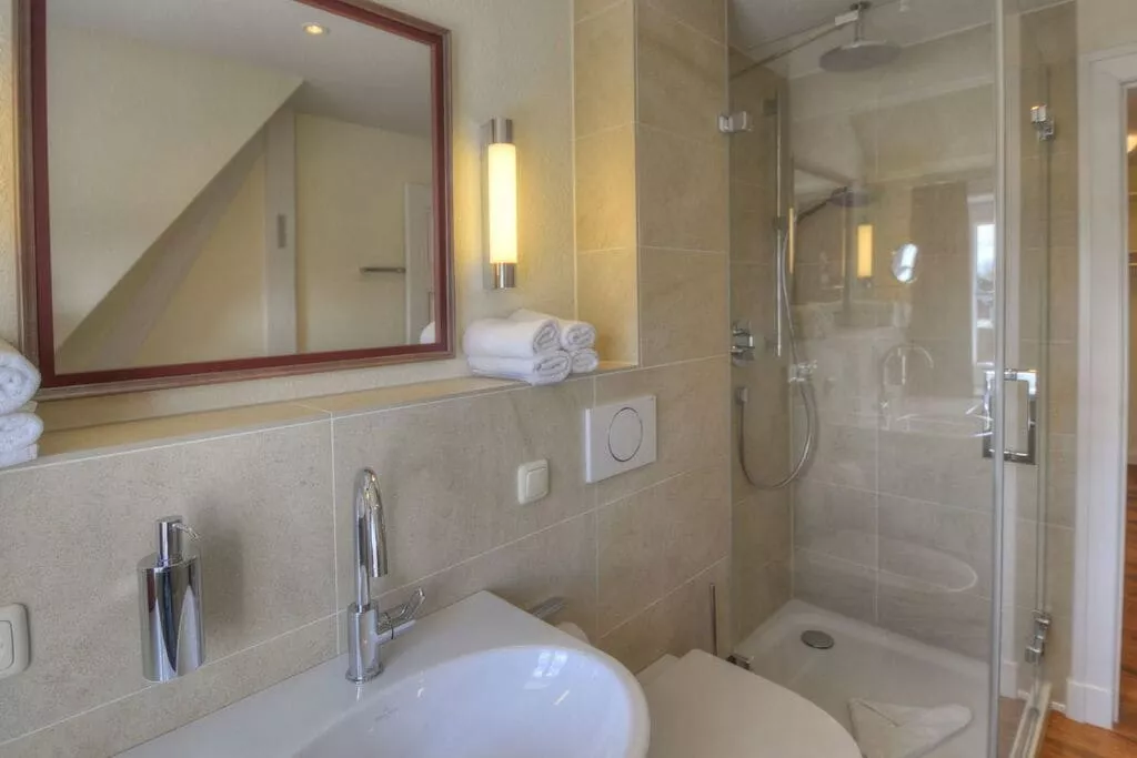 97806-Bathroom