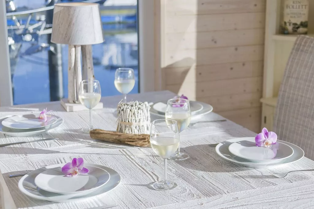 163127-Dining room