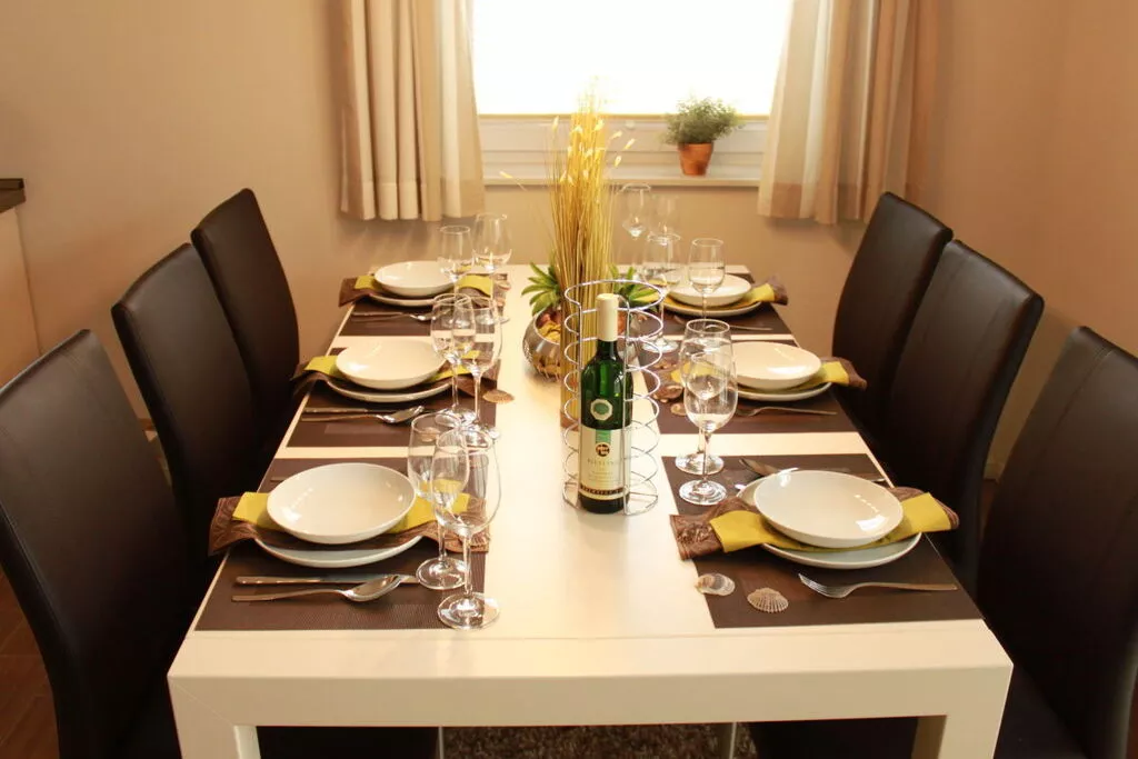 206113-Dining room