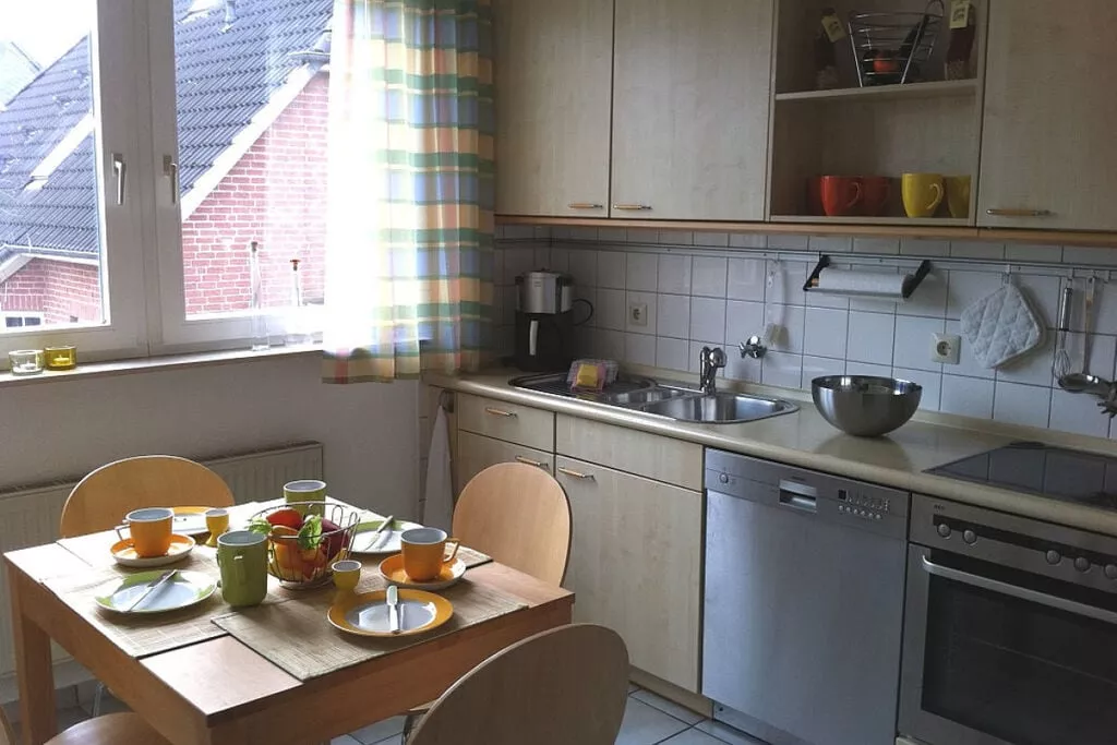 25002-Kitchen