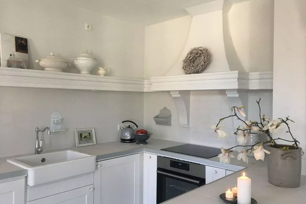 288764-Kitchen