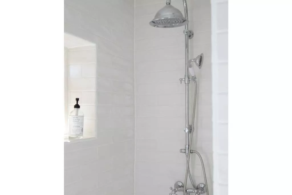 288764-Bathroom