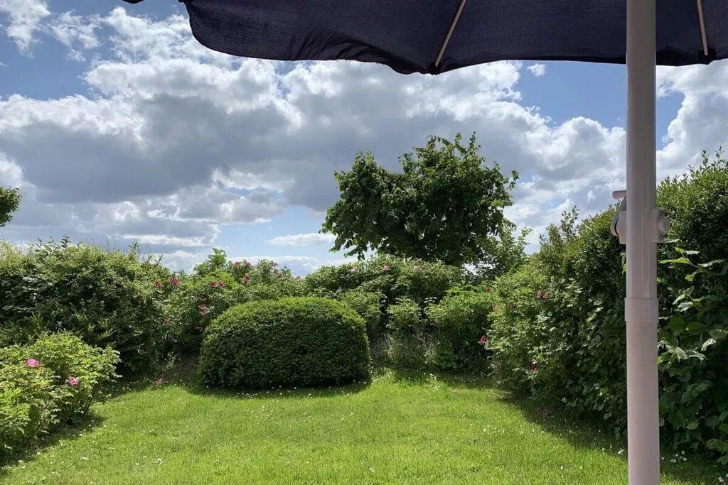 280-Gardens summer