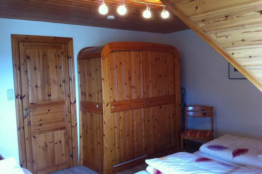280-Bedroom