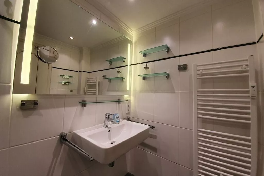 295848-Bathroom
