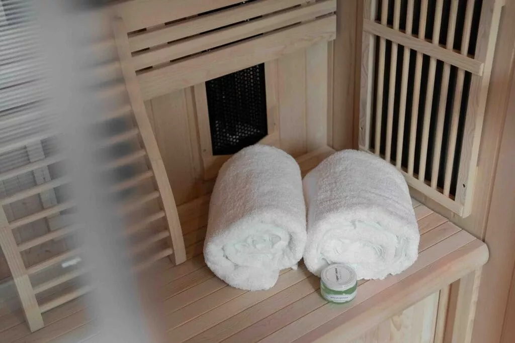 458985-Bathroom