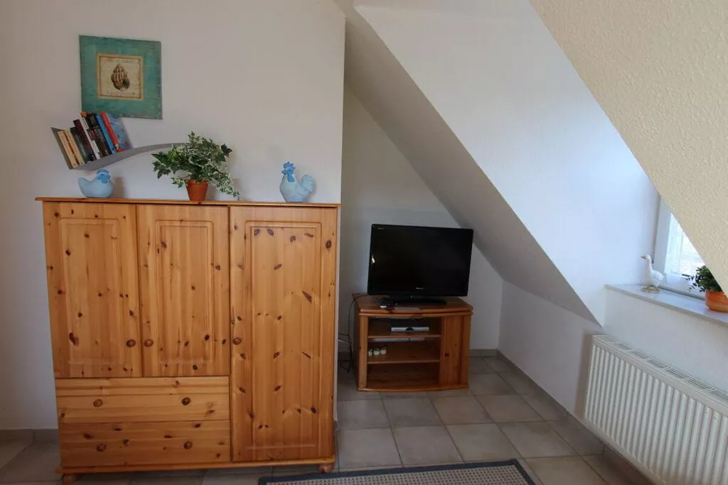 319172-Living room