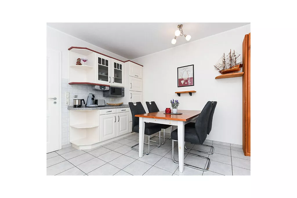 55576-Kitchen