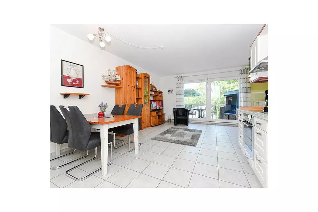 55576-Dining room