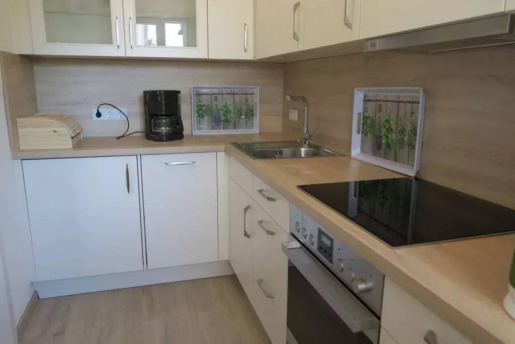 229358-Kitchen