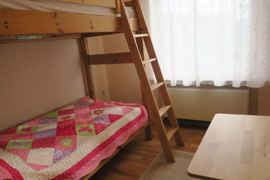 229358-Bedroom