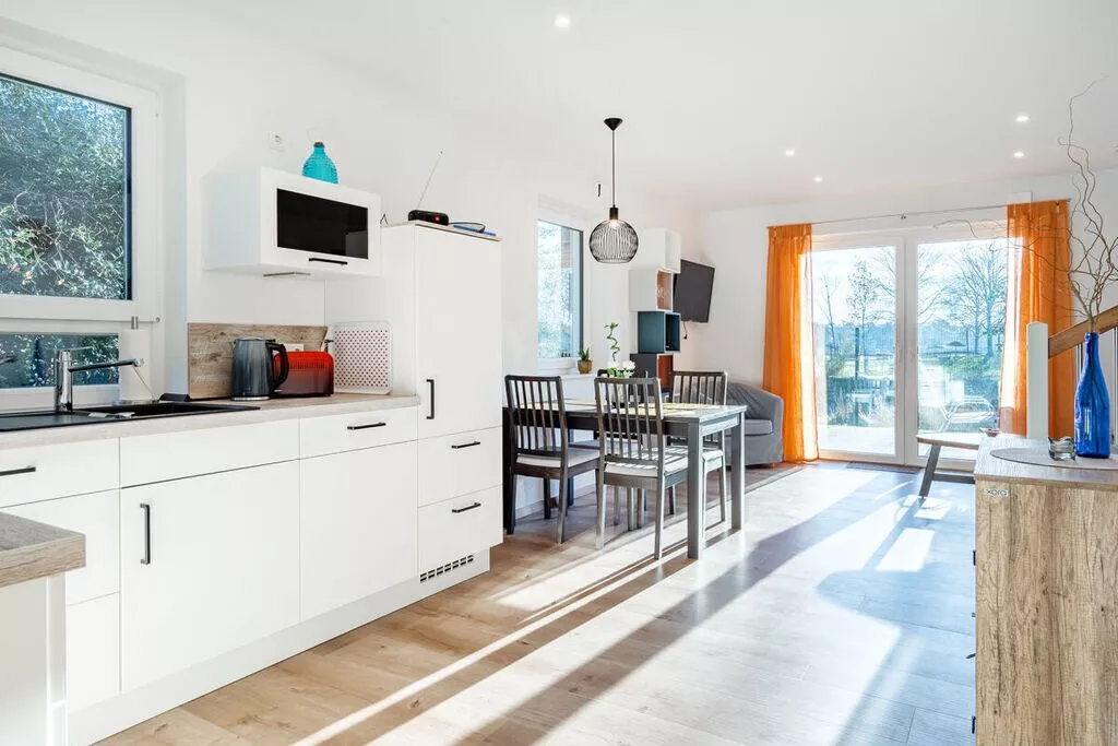 408483-Kitchen