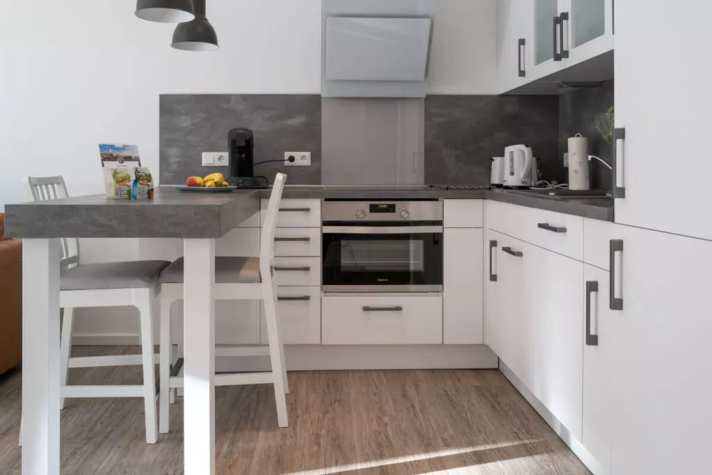 377693-Kitchen