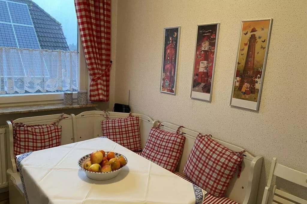 201192-Esszimmer
