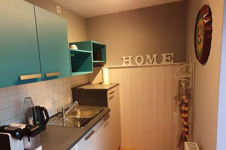 312343-Kitchen