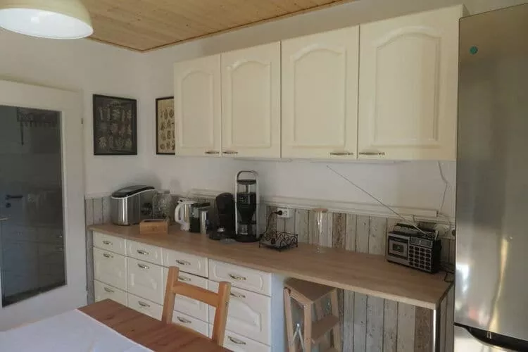 386334-Kitchen