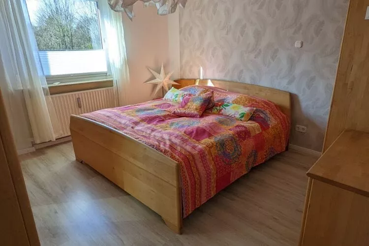 386334-Bedroom