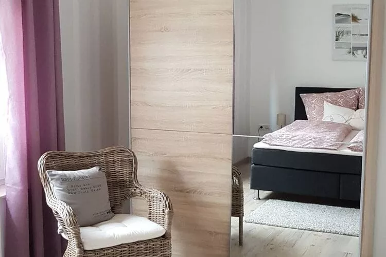 393665-Bedroom