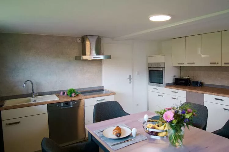 377571-Kitchen