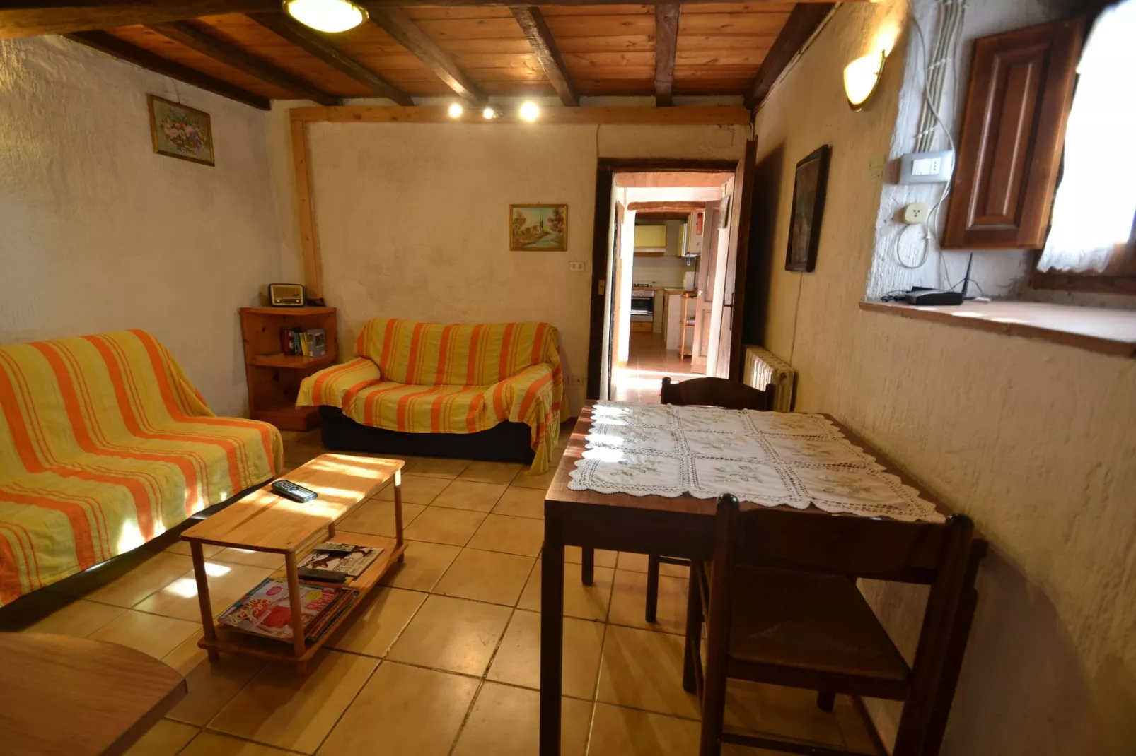 Conca oro-Living room