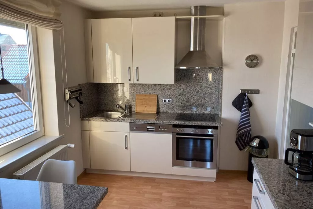 481553-Kitchen