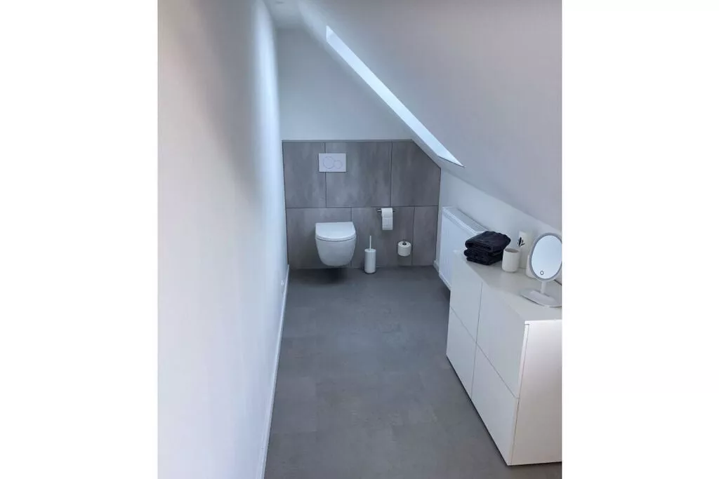 481553-Bathroom
