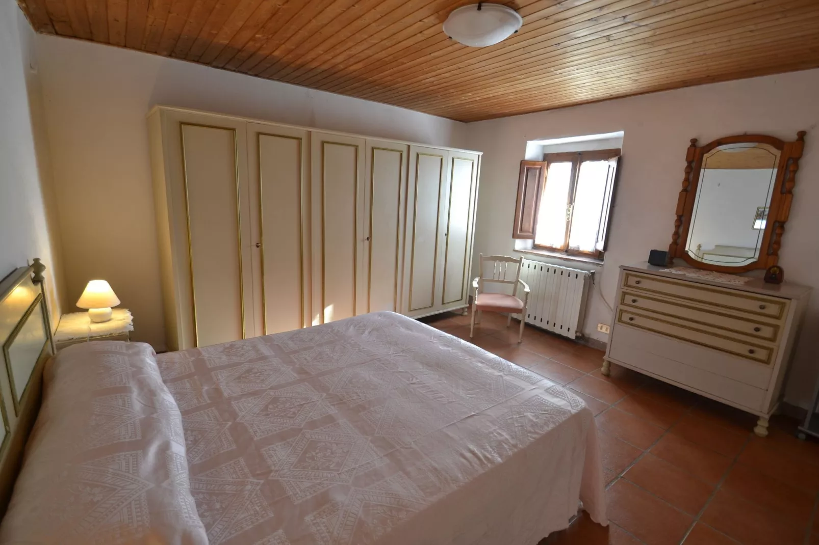 Conca oro-Bedroom