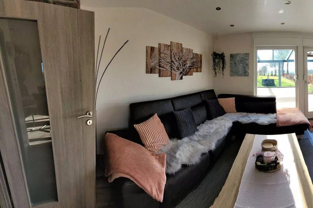 383065-Living room