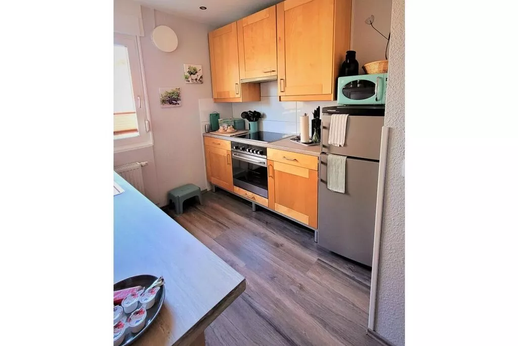 383065-Kitchen