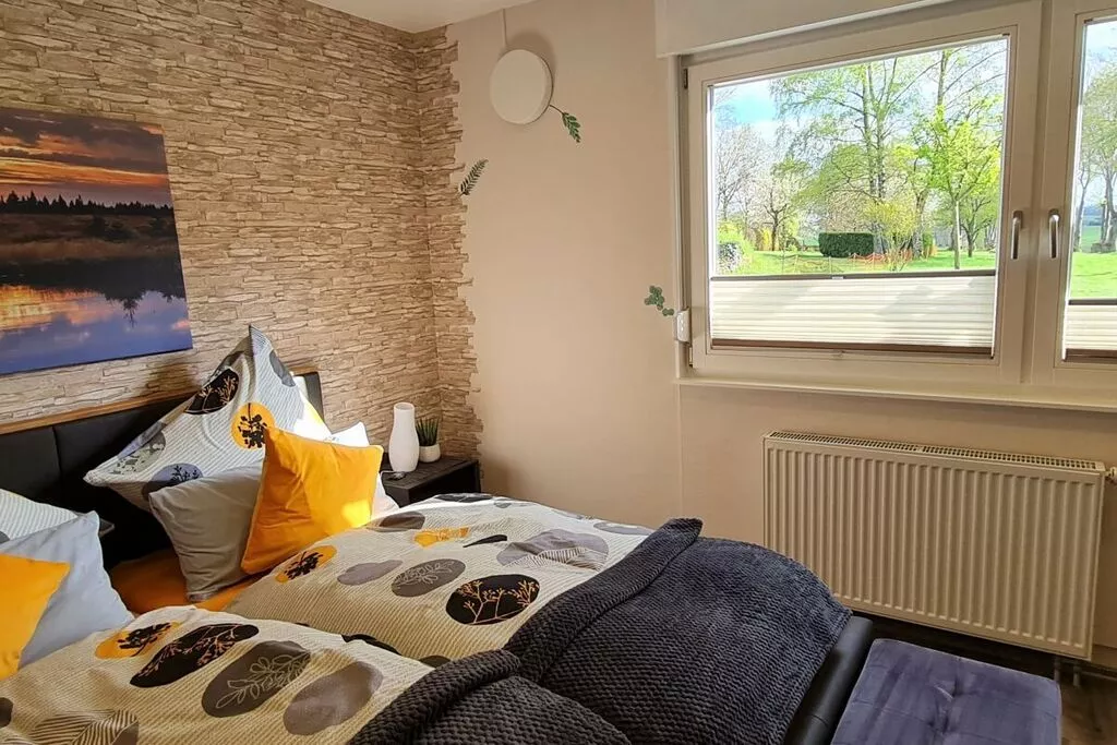 383065-Bedroom
