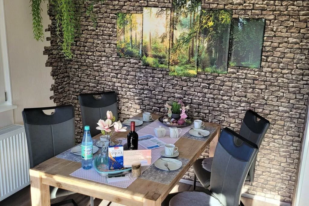 383065-Dining room