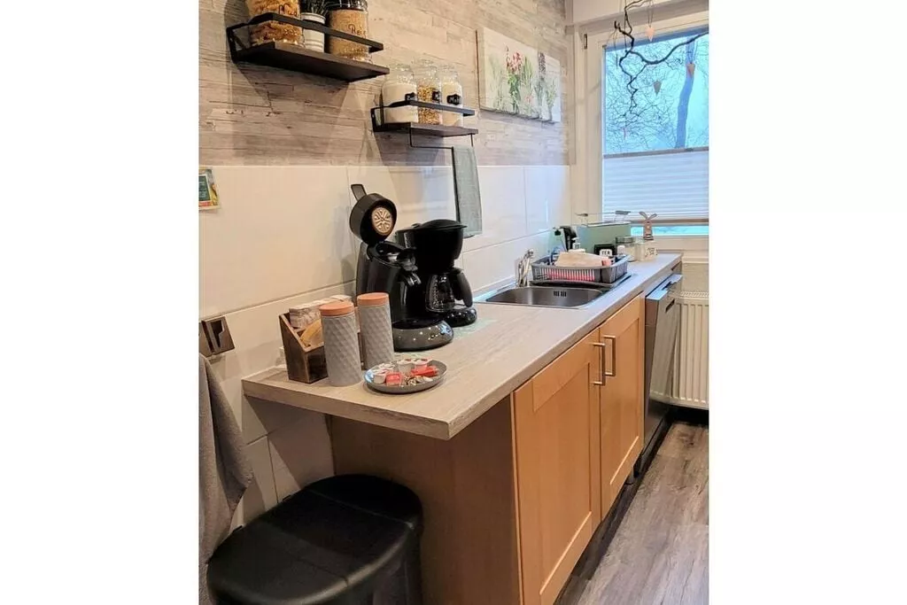 383065-Kitchen