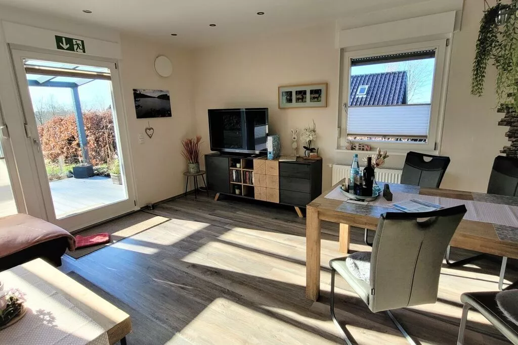 383065-Living room