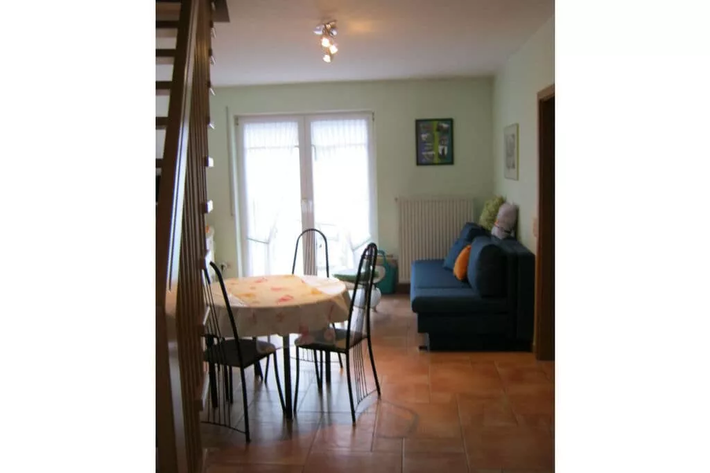10452-Dining room