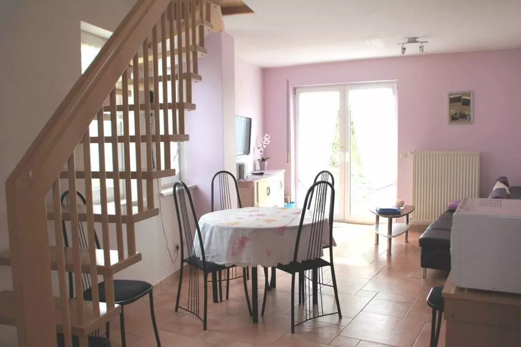 10452-Dining room