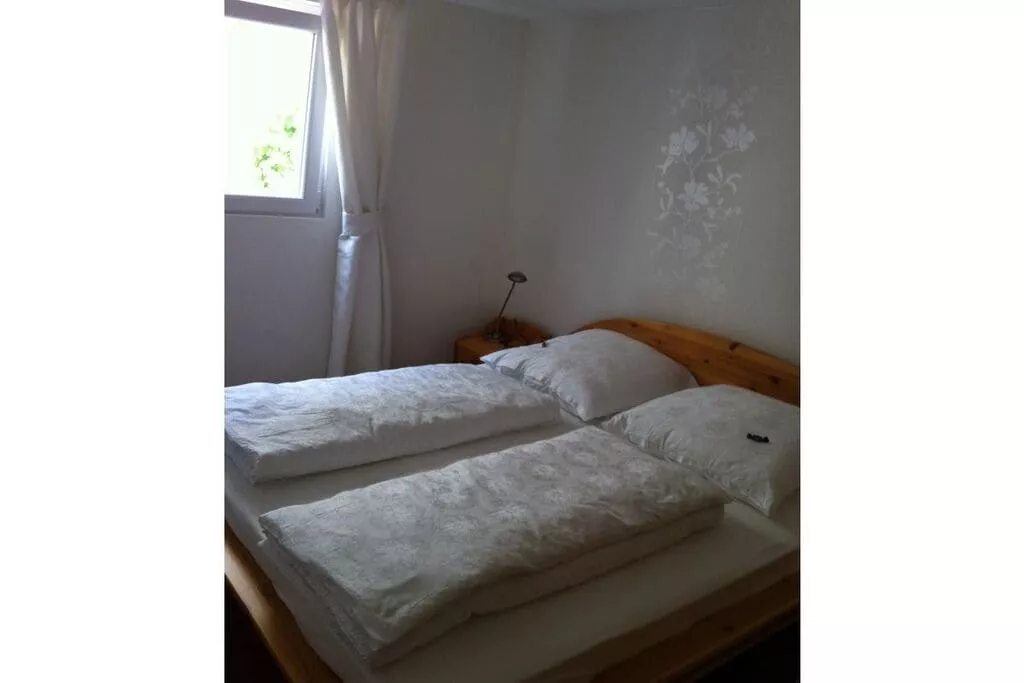 220569-Bedroom