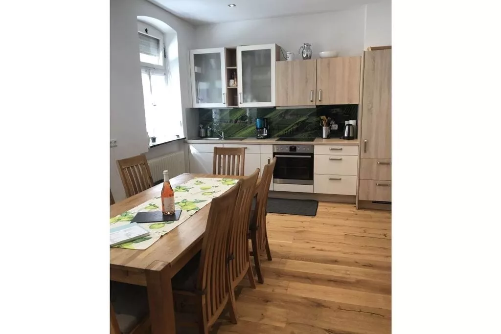 220571-Dining room