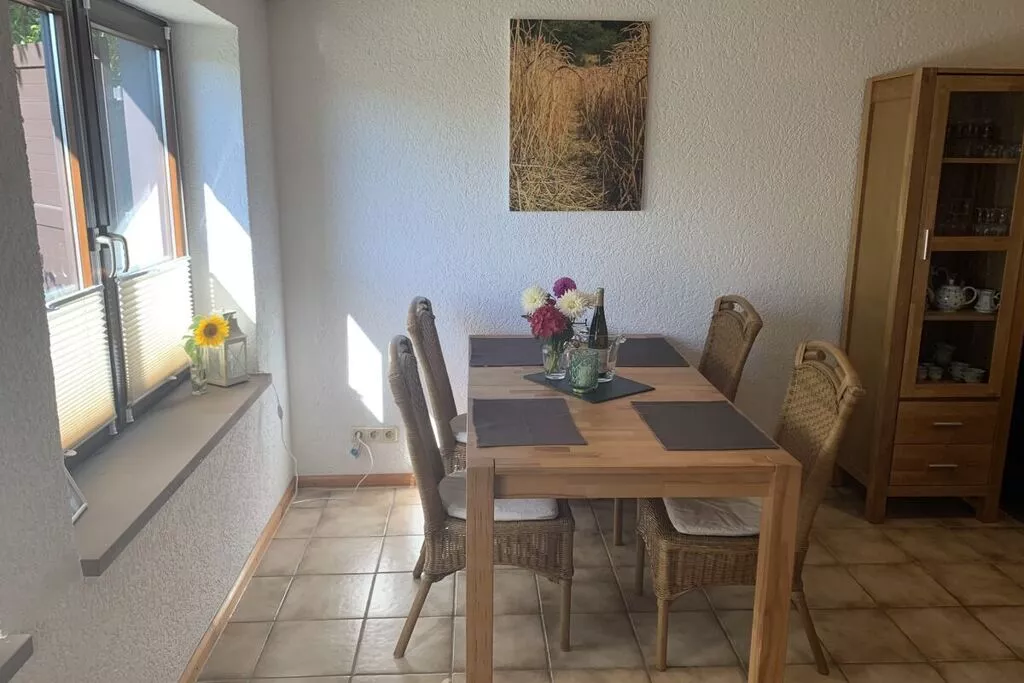 297577-Dining room