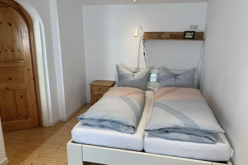 297577-Bedroom
