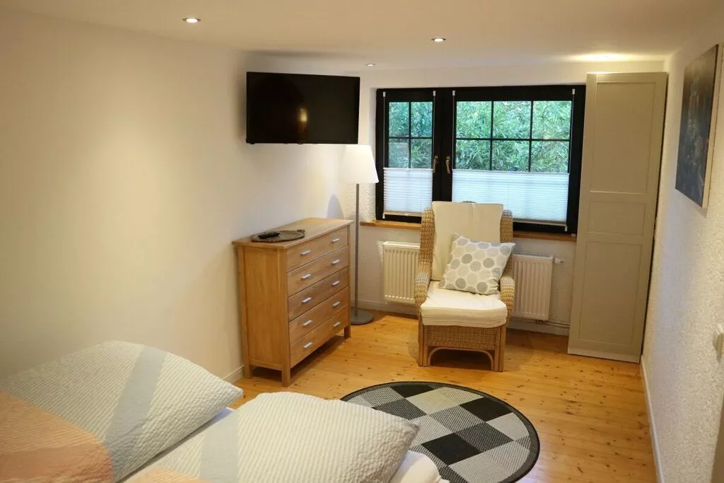 297577-Bedroom