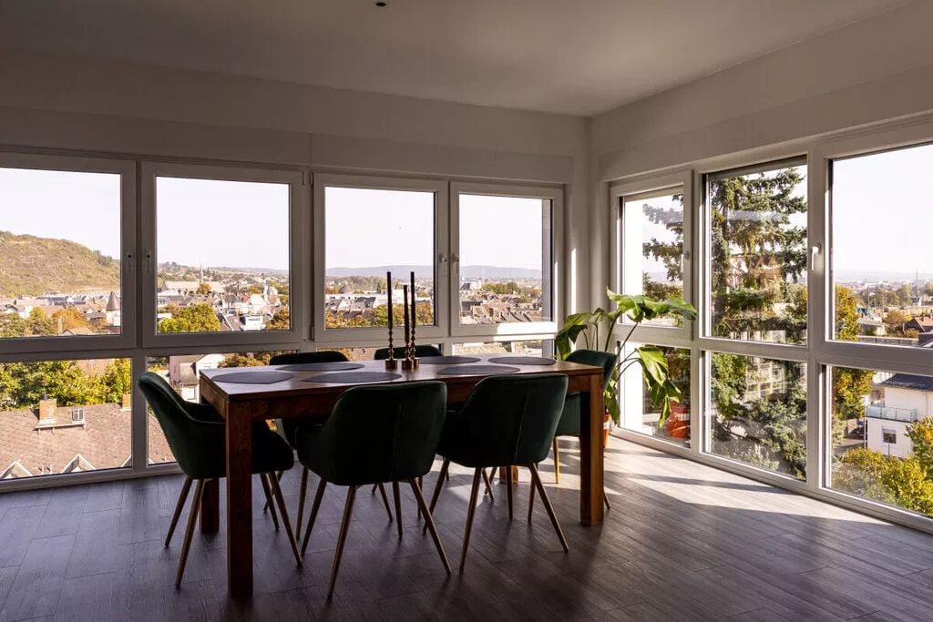 471479-Dining room