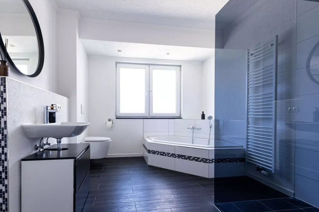 471479-Bathroom