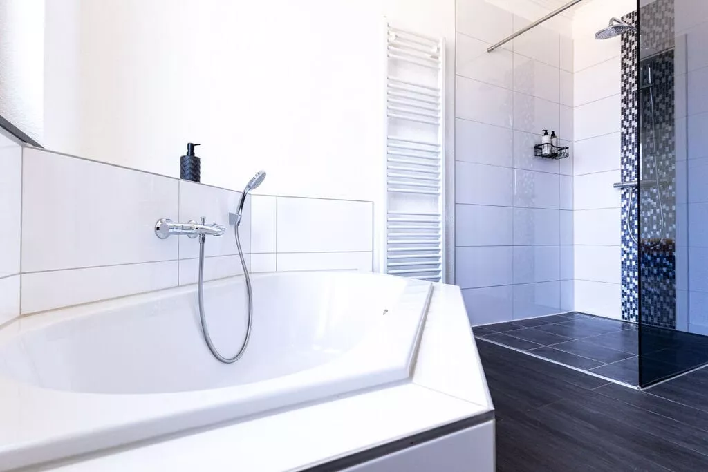 471479-Bathroom